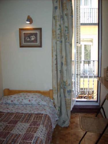 Hostal Berlin Madri Quarto foto